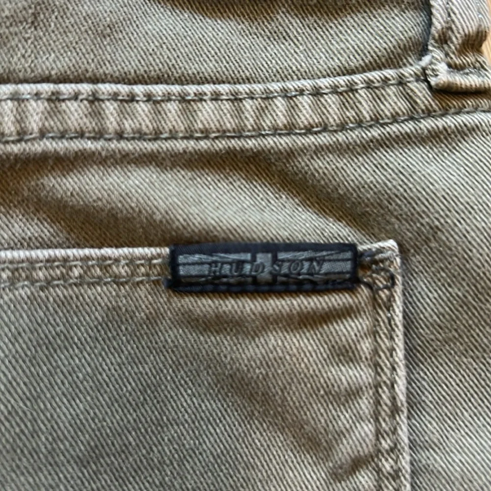 Hudson Kenzie Cut off Denim Shorts Green Size 25